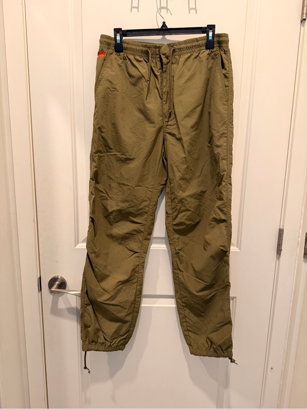 Chinatown Market Olive
Green Nylon Cinch Jogger
Pants Size M